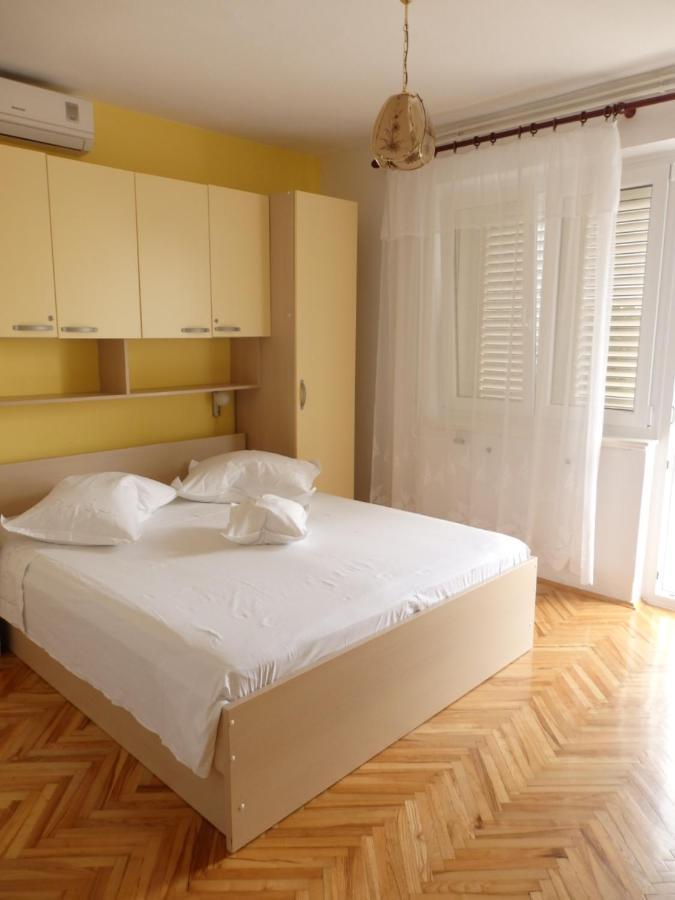 Apartmani Stipan Brela Esterno foto