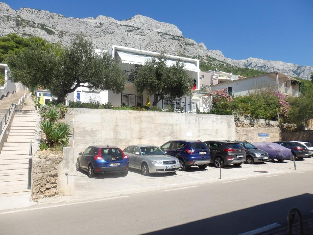 Apartmani Stipan Brela Esterno foto