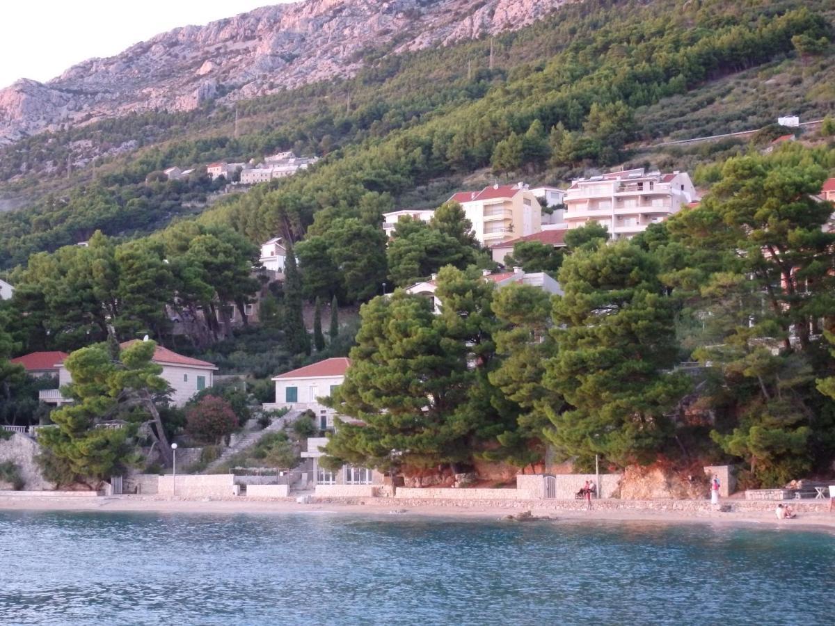 Apartmani Stipan Brela Esterno foto