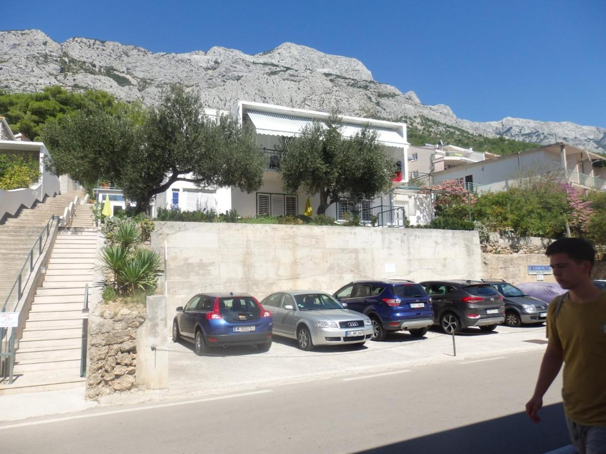 Apartmani Stipan Brela Esterno foto