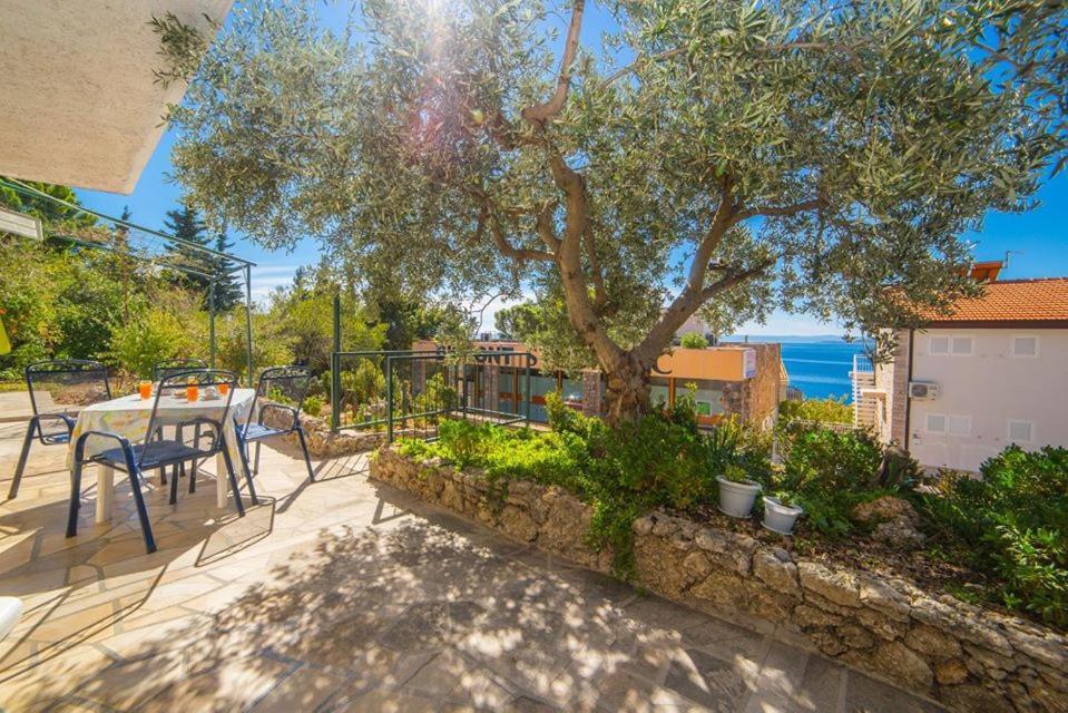 Apartmani Stipan Brela Esterno foto